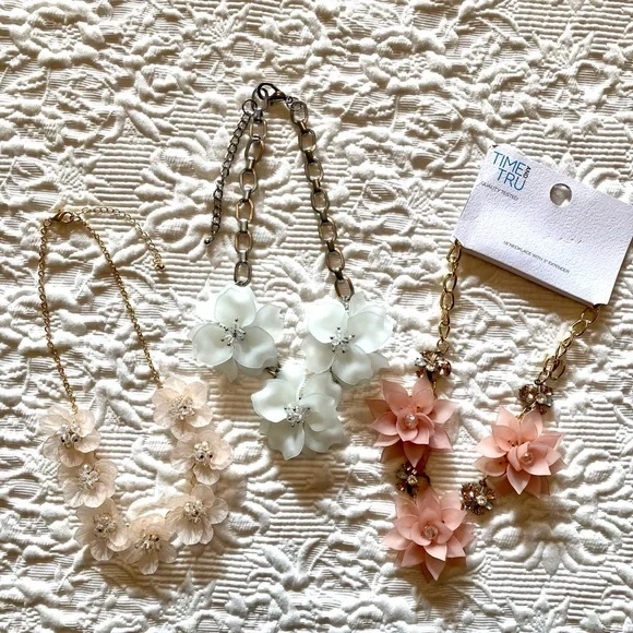 Trio of Necklaces - Picture 13 of 13